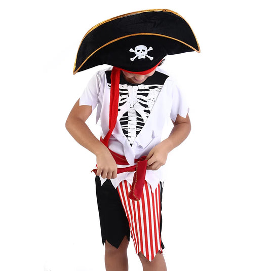 fantasia de pirata masculina de bermuda e blusa branca com colete